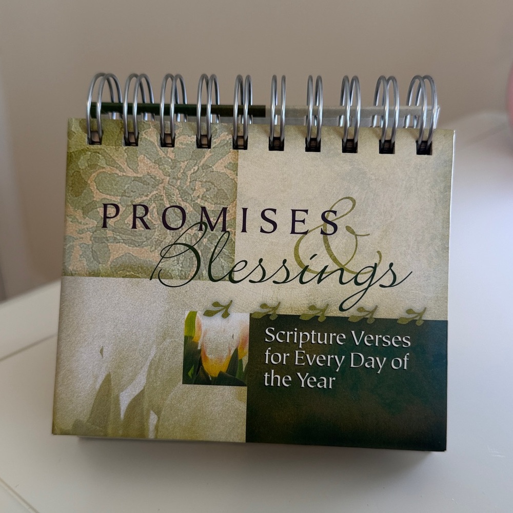 Daily Scripture Calendar - Promises & Blessings - Flip Calendar
